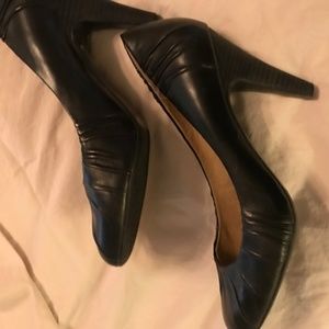 Black Jessica Simpson Heels - size 8.5